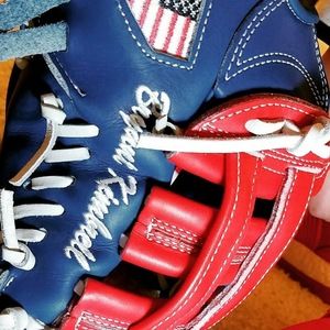 Meet your Posher, Bryant